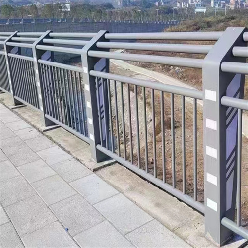 桥梁护栏不锈钢立柱生产定制