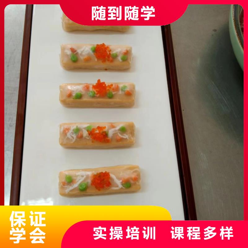 厨师烹饪技校大全|虎振学校常年招生就业前景好