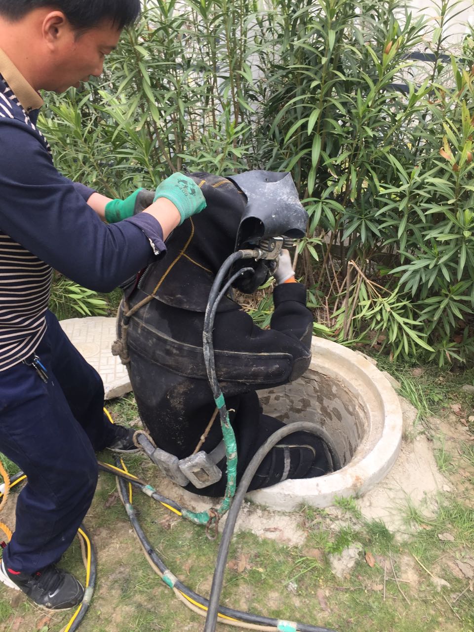天津市水下开孔钻孔安装施工队-抓机遇